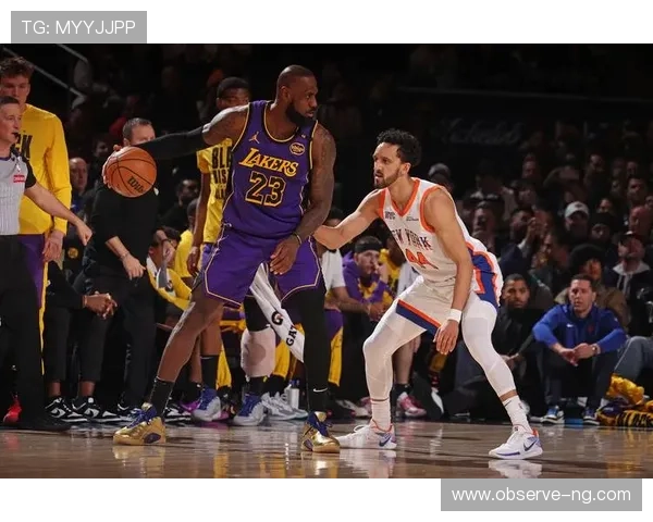 NBA最新动态：詹姆斯伤愈复出领衔湖人迎战勇士火力全开