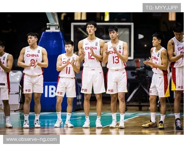 中国男篮逆袭晋级世界杯八强 热血拼搏展现团队精神